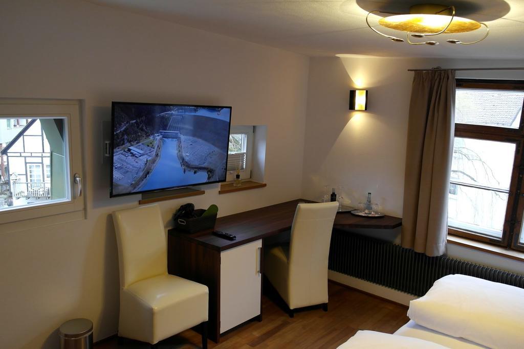 Hotel Schmales Haus Ulm Szoba fotó