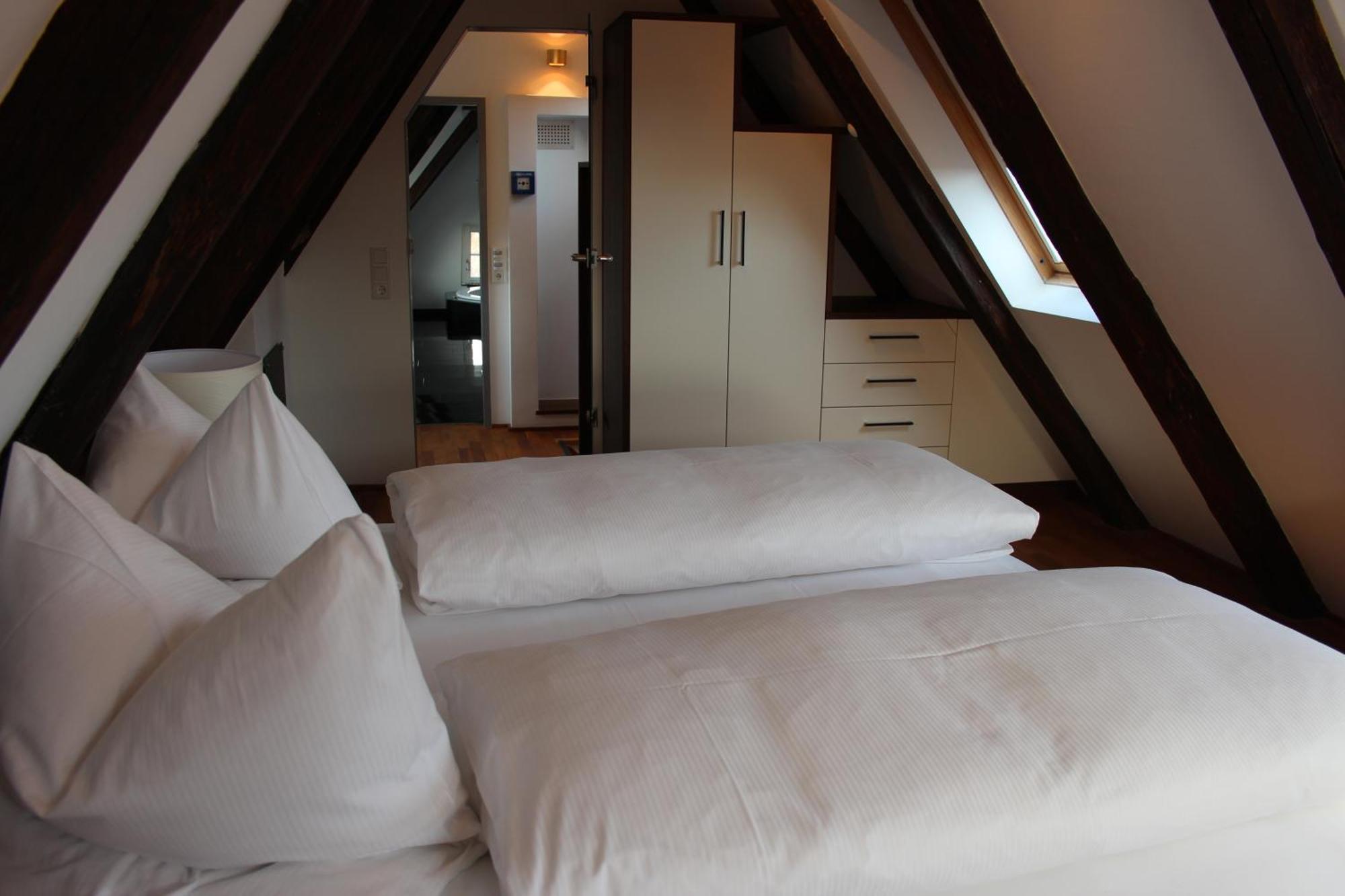 Hotel Schmales Haus Ulm Kültér fotó