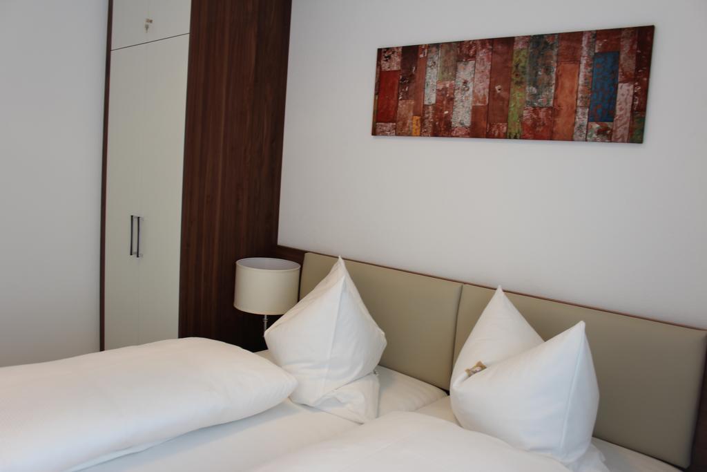 Hotel Schmales Haus Ulm Kültér fotó